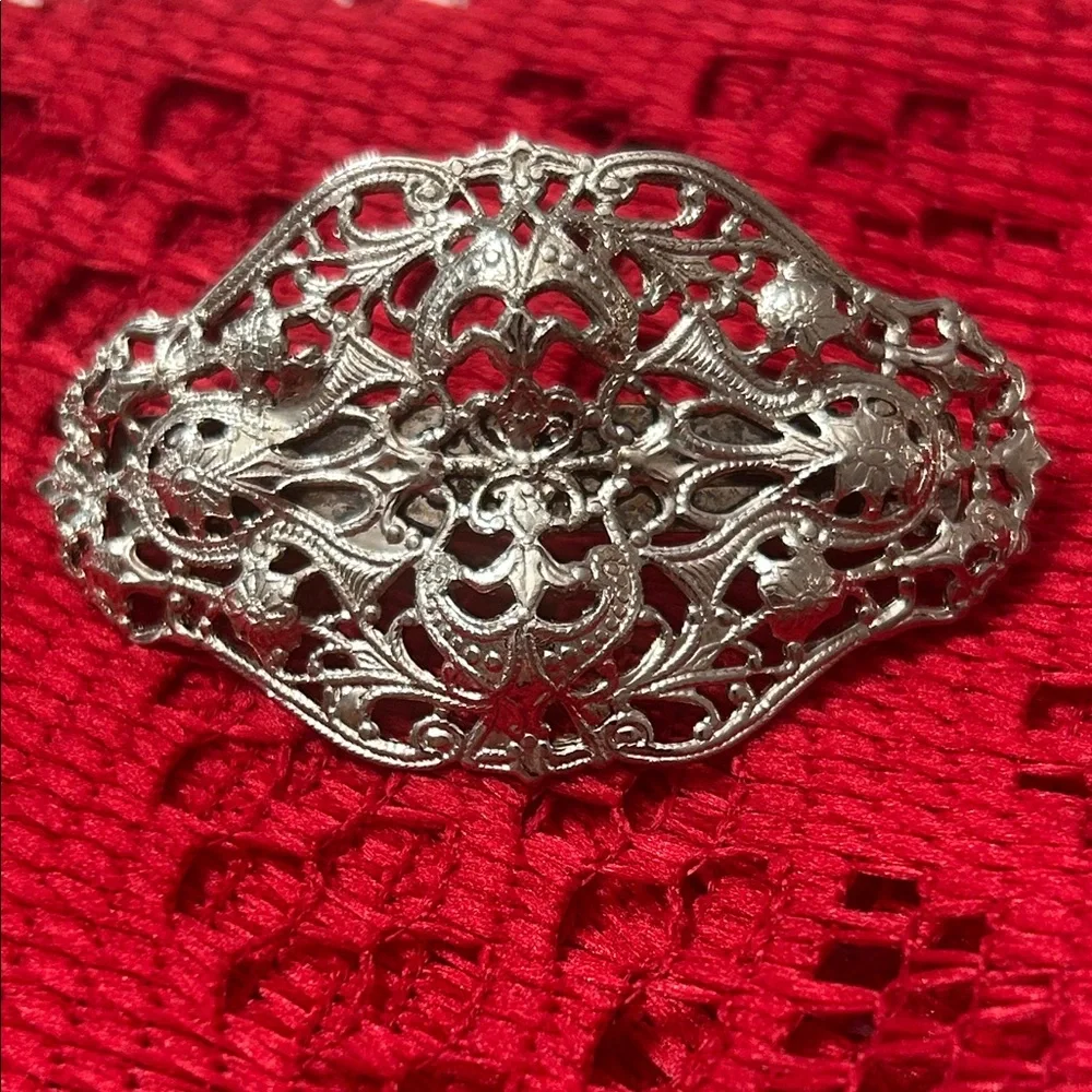 Vintage Hair Barrette - Picture 2 of 6